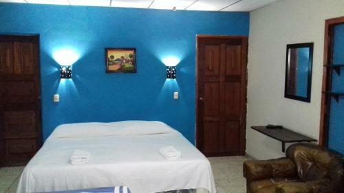 Bed & Breakfast Hostal Do�a Marta