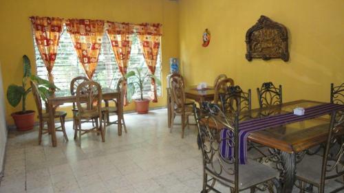 Bed & Breakfast Hostal Do�a Marta