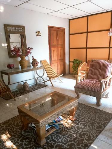 Bed & Breakfast Hostal Do�a Marta