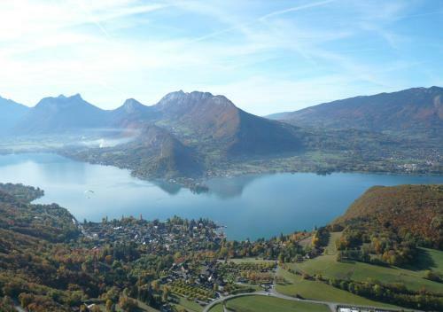 Apartamento Cosy Au Bord Du Lac Avec Terrasse Priv�e