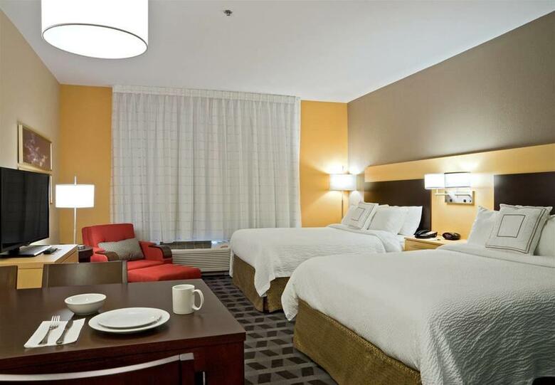 Hotel Towneplace Suites By Marriott Dodge City