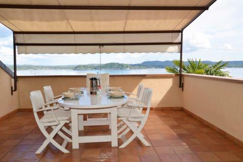 Apartamento Relax On The Terrace With Lake View And Pool