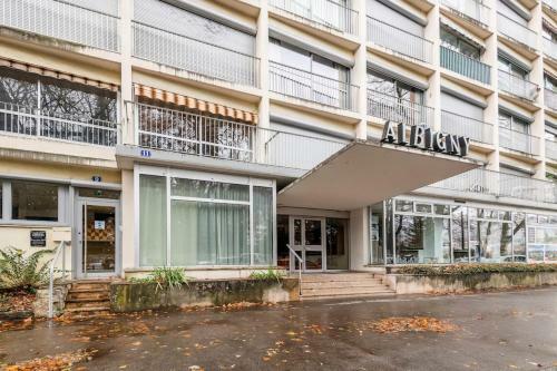 Apartment For Two People Facing The Lake