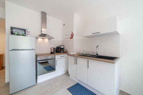 Apartment With Balcony In The City Center