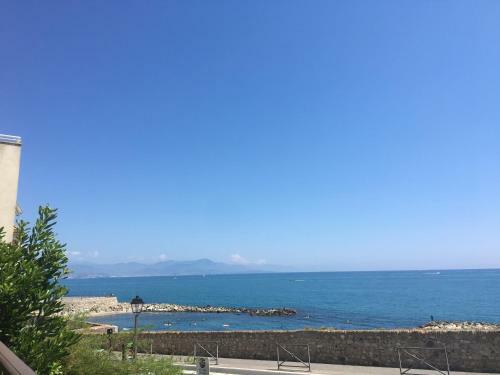 Hostal La Maisonette Antibes