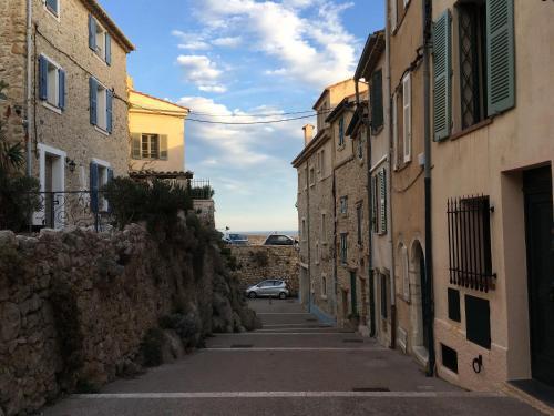 Splendid One-bedroom Apartment -stayinantibes- Picasso 3
