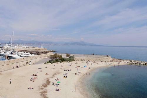 Apartamento Bord de Mer - Ac, Wifi, Chic, Balcony, Sea View