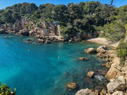 Apartamento Appartement 2 Pi�ces Au C?ur Du Cap D'antibes