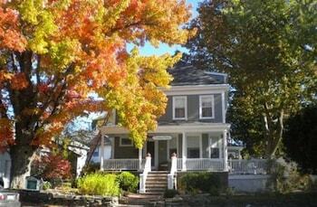 Fleetwood House Bed And Breakfast