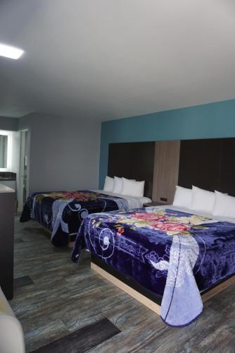 Thunderbird Motel