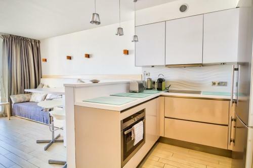 Furnished Air-conditioned Apartment With Panoramic Terrace & A Parking