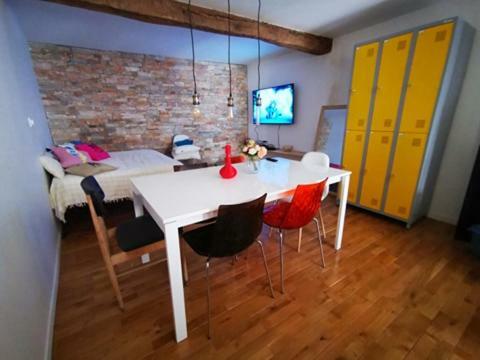 Maison Small Luxury ( Planxa,suite,solarium,jacuzzi,pas de Vis � Vis)