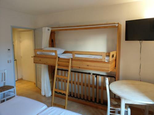 Apartamentos Les Alb�res Asclepieia Studio Ragnar