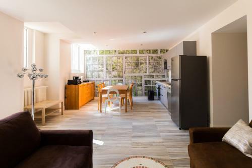 Hostal Private Villa Le Kervan