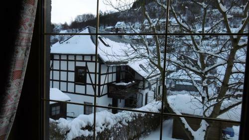 Hostal Pension G�bel