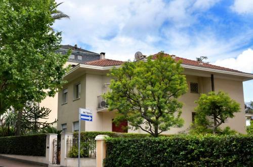 Hostal La Via Romana Boutique Guest House