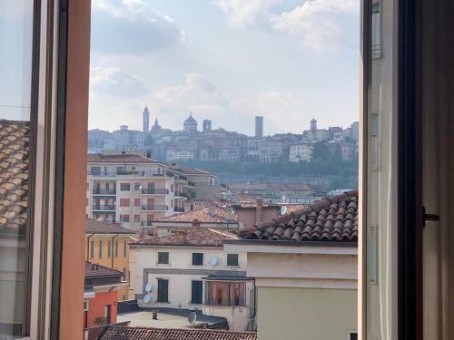 Camozzi Central Apartment