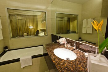 Hotel Ramada Manila Central