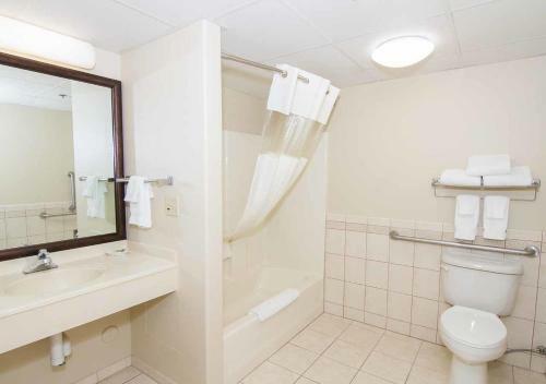 Hotel Americinn Lodge & Suites Peoria