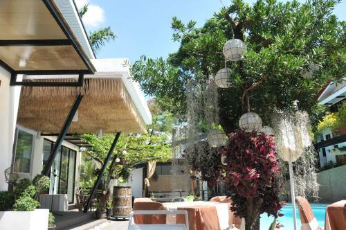 Hotel Date & Dine Resort