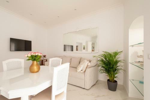Hostal Porta Piccola Luxury Home