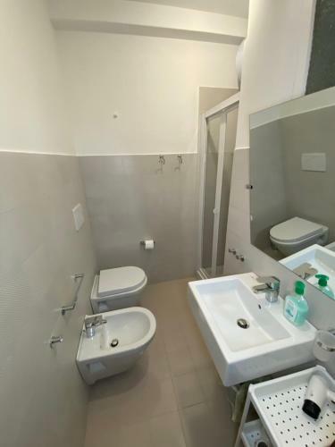 Hostal Piccinni Guesthouse