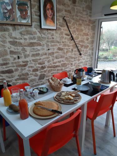 Bed & Breakfast La Long�re D'arzo�, Chambres D'h�tes