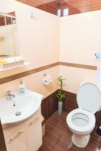 Teis Apartments