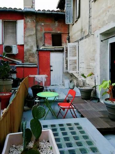 Apartment With Terrace - Centre Ville Avignon