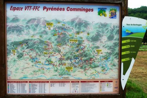 Cottage Les Pyr�n�es Au Bord de L'eau