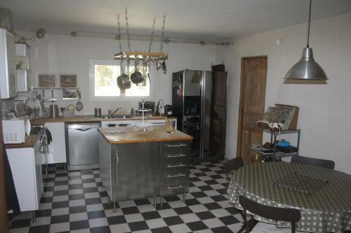 Le Petit Mas Entre Provence Et Camargue 5 Pers