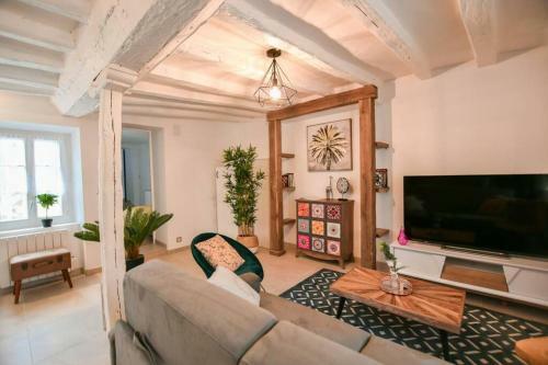 Instant Fleury: Maison de Caract�re, Jardin Secret
