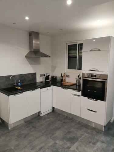 Apartamento T1 Bis Climatis� / Parking / Proche Des Plages