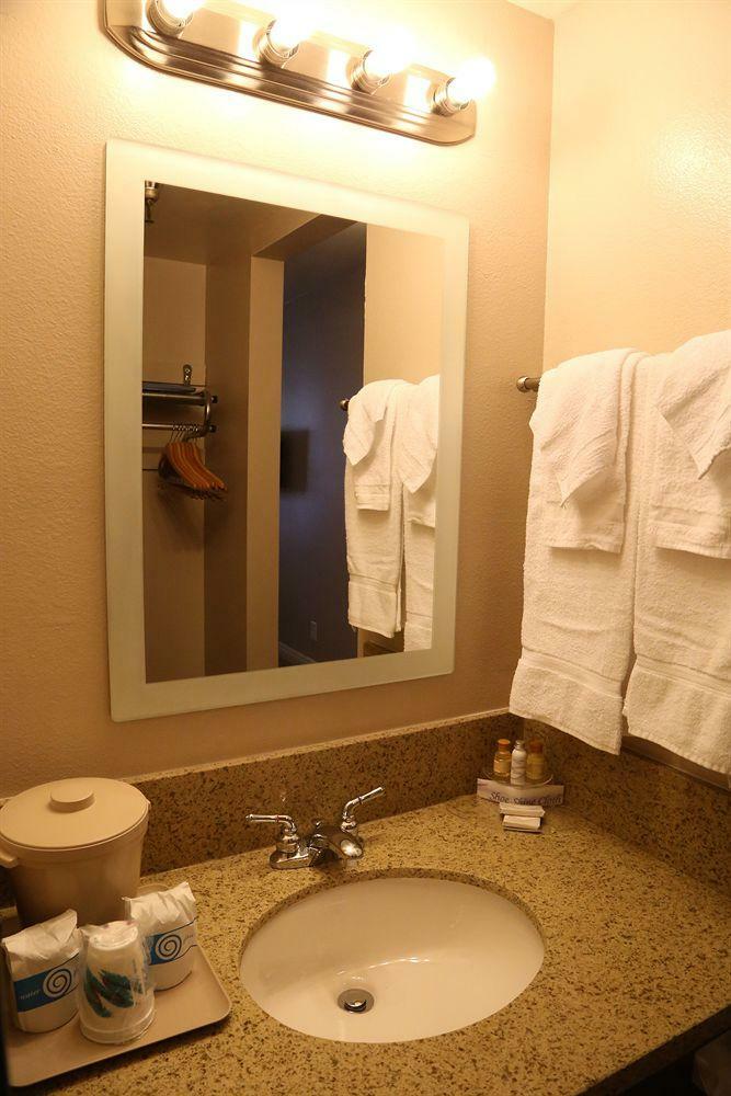 Redac Gateway Hotel Torrance