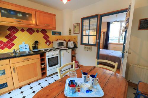 Hostal Les Transats Chambre Et Appartements Vue Mer