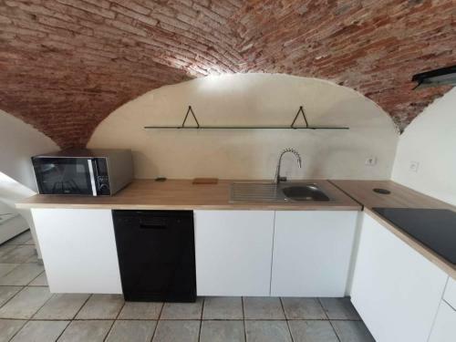 Apartamento Studio Bastia, 1 Pi�ce, 4 Personnes - Fr-1-650-5