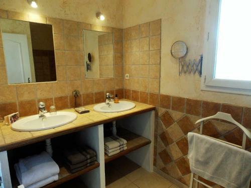 Bed & Breakfast Les Coronilles