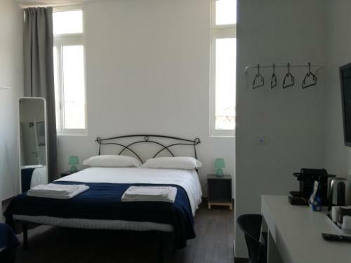Hostal Mambo Suites