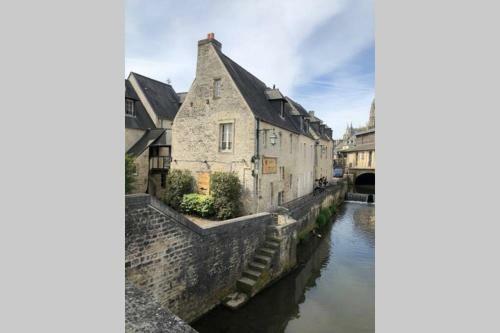 Apartamento Studio Cocooning Au Pied de La Cath�drale Bayeux