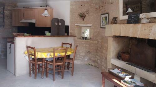 La Petite Maison Dans Br�tigny