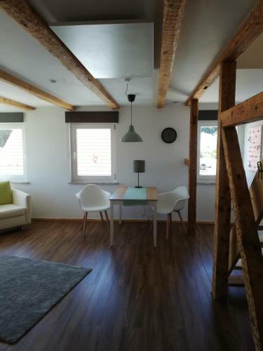 Apartamento Maisonetten Wohnung Meidelstetten