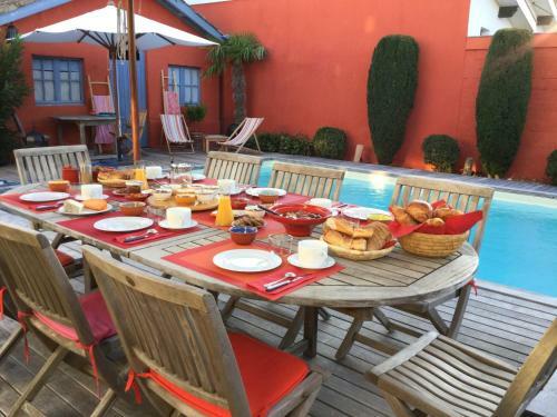 Bed & Breakfast La Ferrade Chambres D'hotes