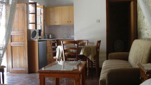 Romios Apartments
