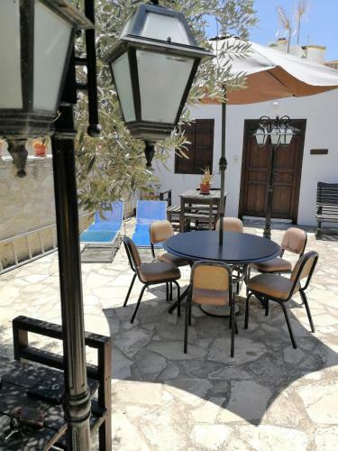 Romios Apartments