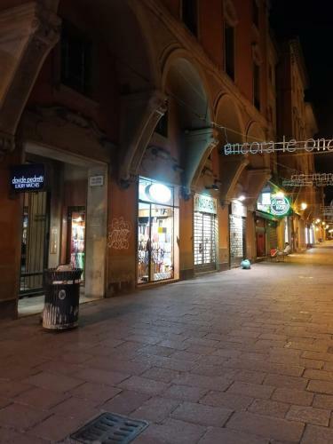 Hostal Smart Apartment Sei Chiese - Solo Affitti Brevi