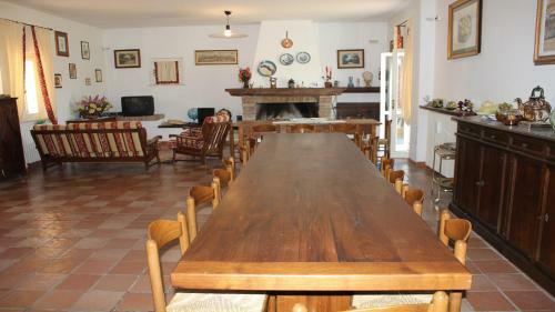 Villa Vallocchia - Sleeps 18 Exclusive Poolgrounds Spoleto 10 Mins Rome 1 Hr