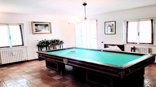 Villa Vallocchia - Sleeps 18 Exclusive Poolgrounds 3