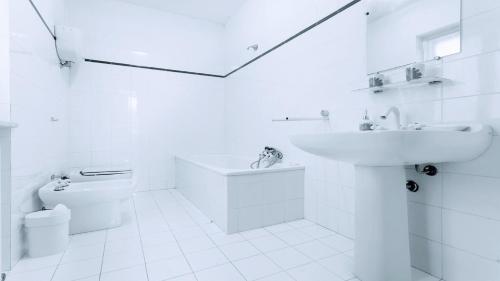 Villa Vallocchia - Sleeps 18 Exclusive Poolgrounds 2