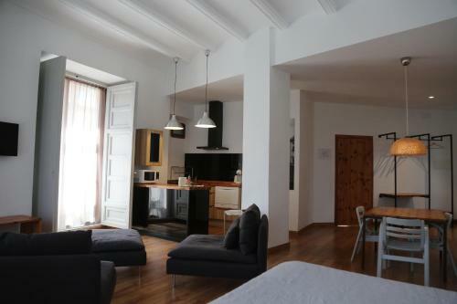 Las Coles Apartasuites