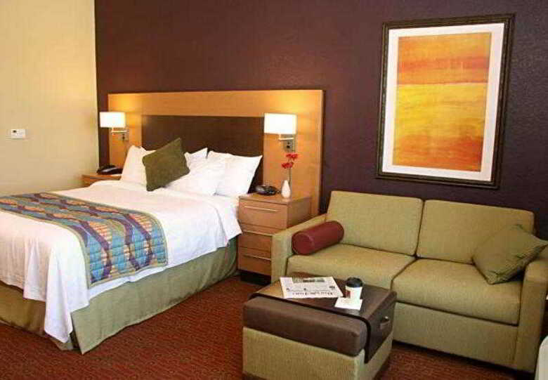 Hotel Towneplace Suites Farmington